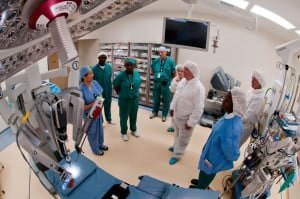 Advantages of Minimally Invasive Surgery for Knee Replacement